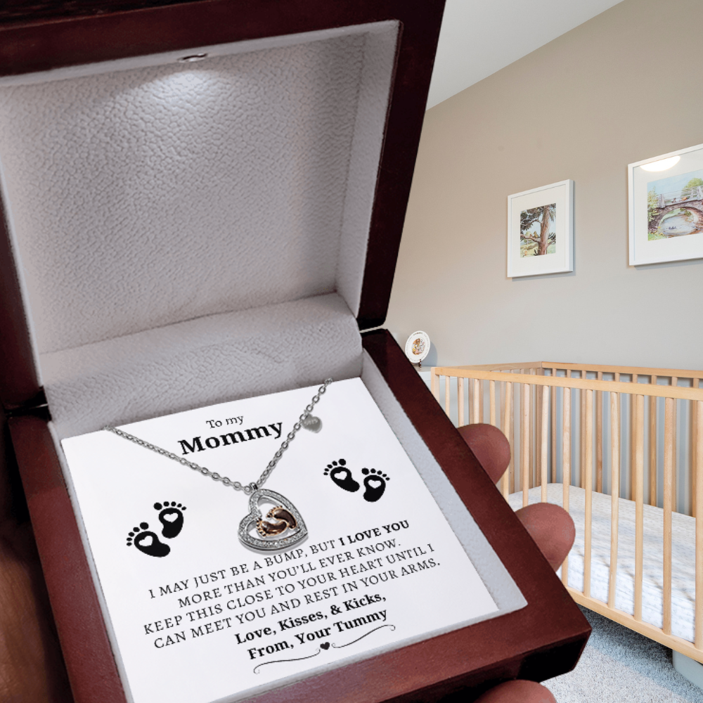 "Mommy To Be" Baby Feet Heart-shaped Necklace Gift for Pregnant Mothers